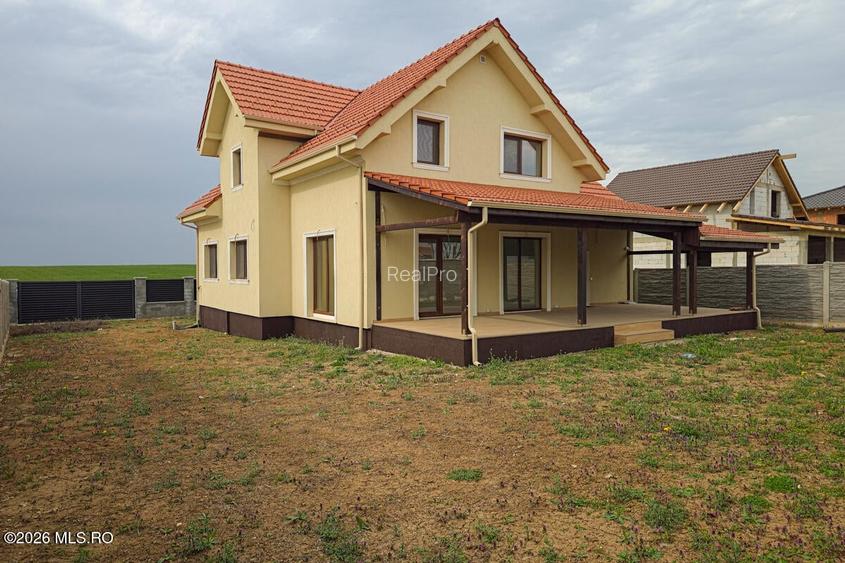 Giarmata - Casa P+1, 4 Dormitoare, 4 Bai, Garaj, Beci, Teren 556 Mp - 22