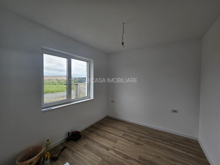 Duplex nou, P+E, la alegere, la cheie sau la alb, Moșnița Nouă, comision 0% - 3