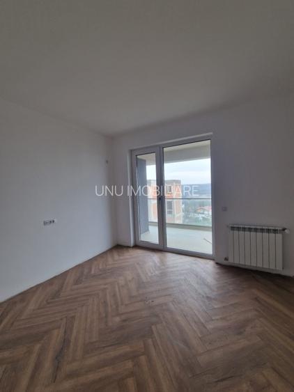 Etajul 1-Stadion-Copou-Bloc nou-Intabulat-70 mp - 2