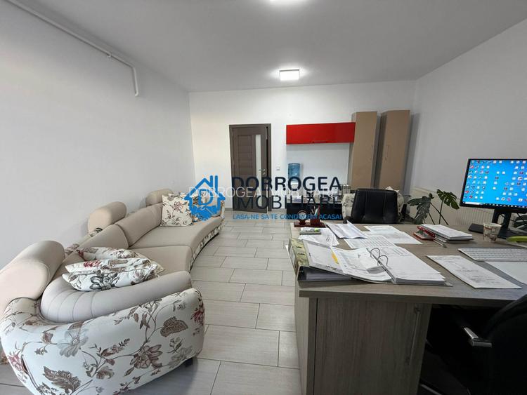 ZONA ROSA - 3 camere, 80 mp, ideal birouri, etaj 2, parcare privata - 2