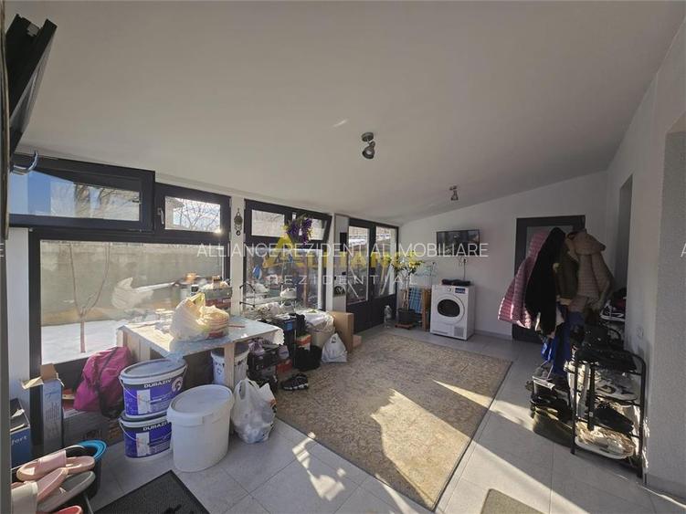 Duplex mobilat si utilat  - 4 camere -2 bai - pod -10 min de STV - 20