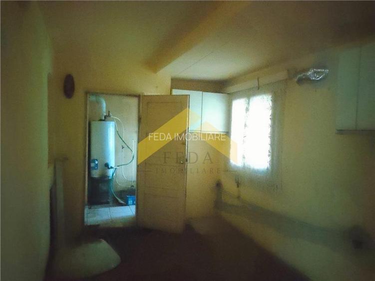 Casa cu teren 1757 mp in Sambateni de vanzare - 11