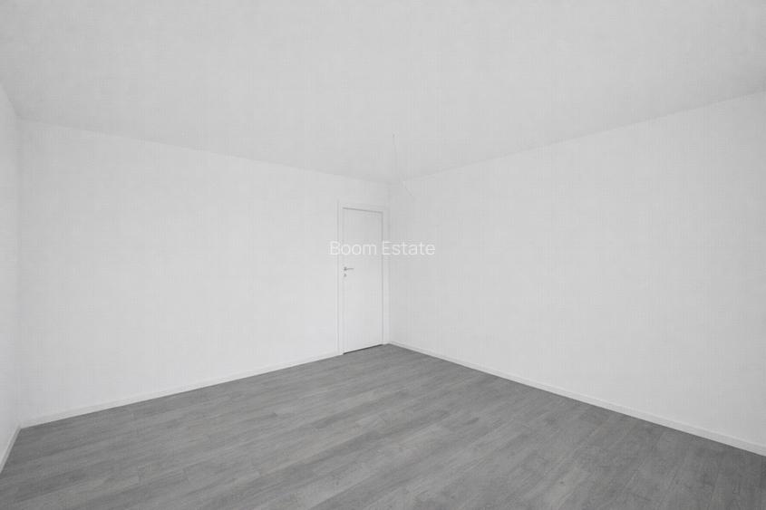 Proprietar, Etaj 1, Terasa Generoasa - 3