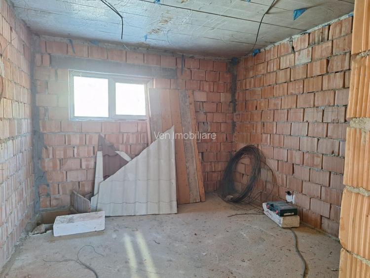 Casa la rosu ,zona rezidentiala Beclean - 7