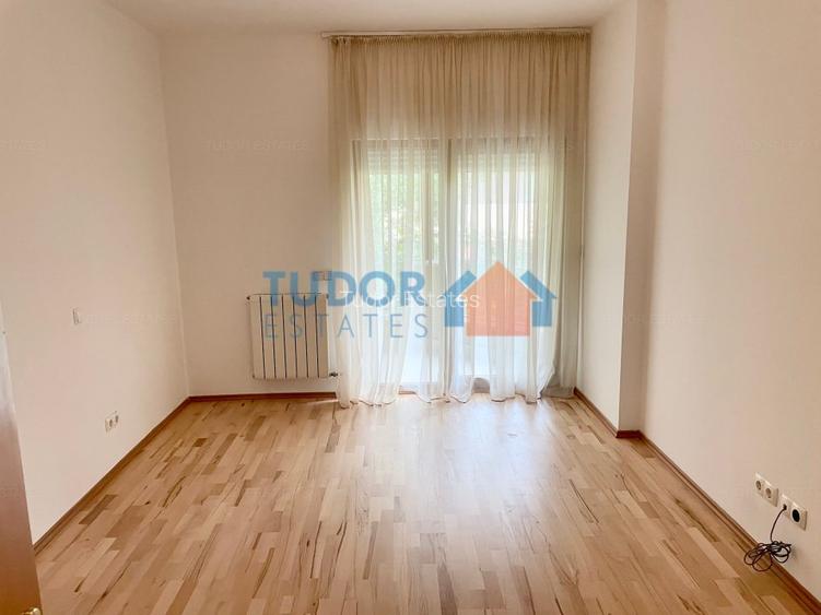 Vila superba cu 5 dormitoare de vazare in complex cu piscina - 13