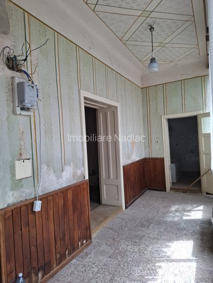 Casa din caramida pentru renovat  3 camere in Nadlac - 8