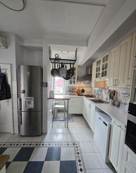 Apartament 4 Camere Cișmigiu | 3 Bai | Balcon | Centrala proprie | 2 min metrou - 7
