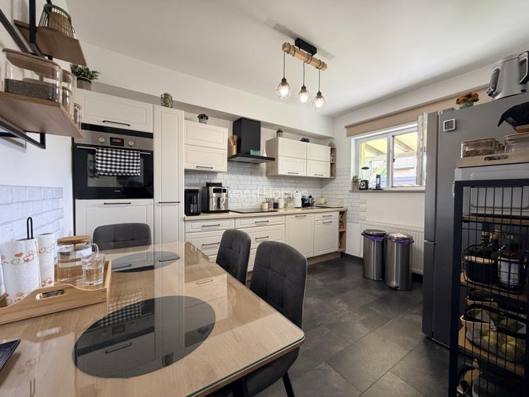 Casa premium pentru familie, in zona excelenta din Mosnita Noua - 9