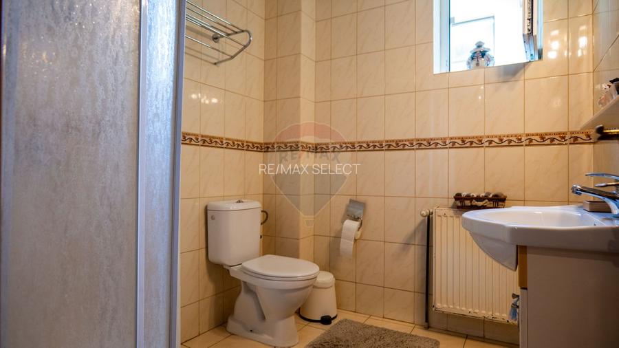 Saftica - vanzare vilă 5 camere complet mobilata, curte+gradina, DN1 - 30