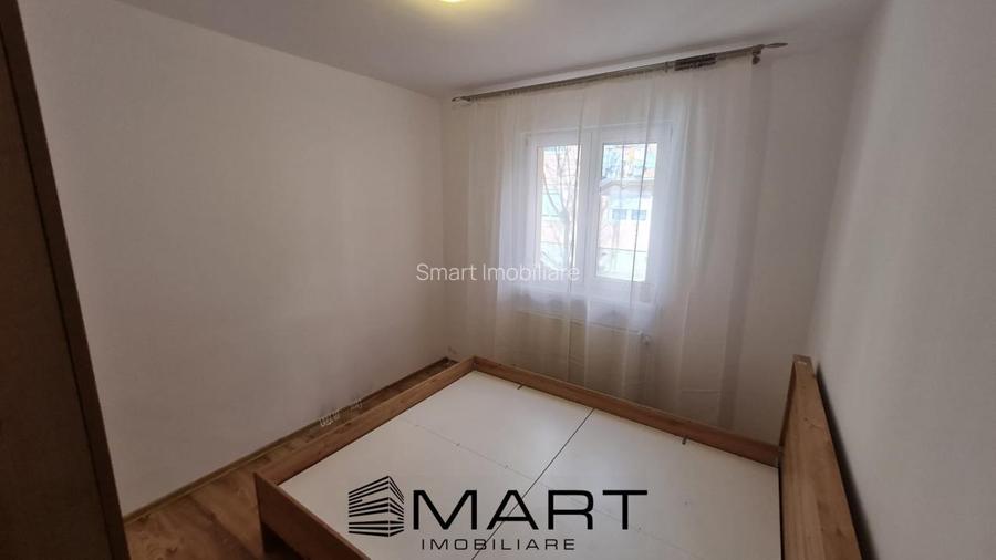 Apartament 3 camere zona Vasile Aaron  - 2