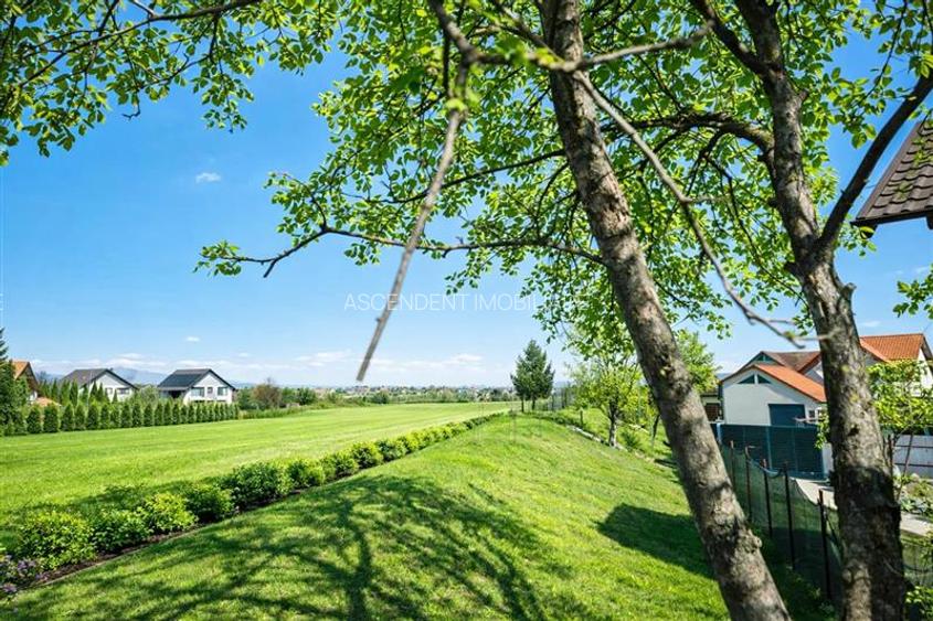 Casa moderna,mobilata,utilata,incalzire parsoseala:confort,liniste si natura la - 33