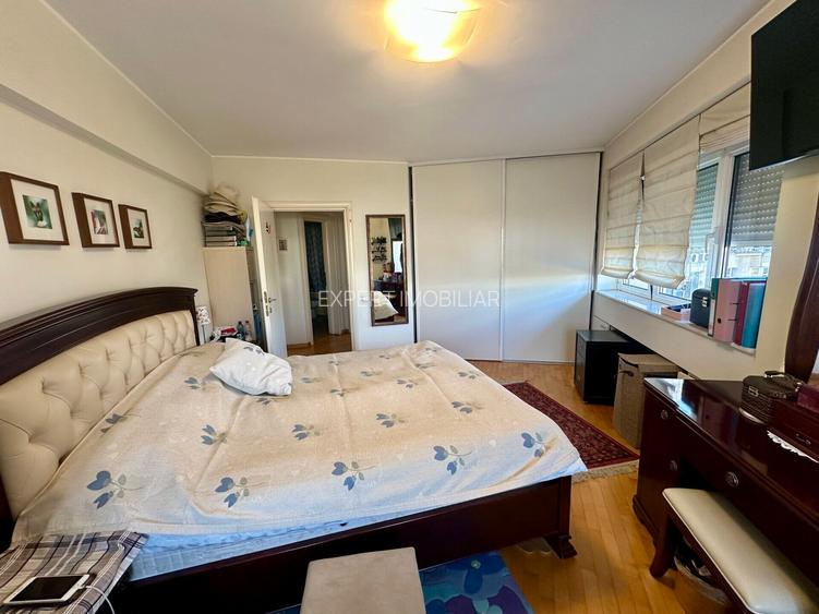 UNIRII - FANTANI 5 camere decomandat etaj 5 panorama deosebita - 8