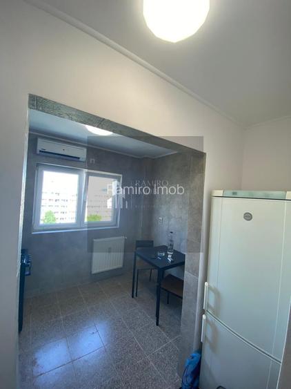 Garsoniera decomandata Obregia 35 mp - 6