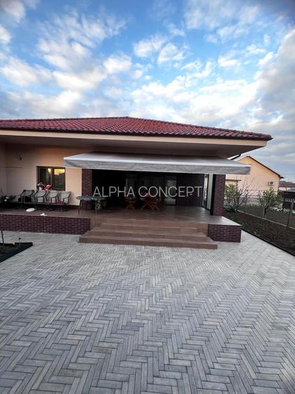 CUMPANA-Casa ideala  pentru familii cu mai multi membri-408000 euro! - 3