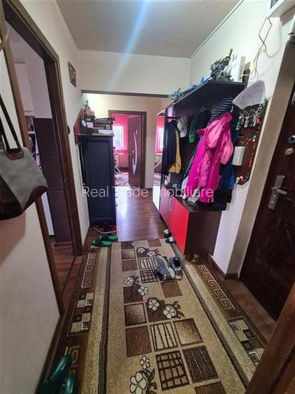 Apartament 4 camere decomandat, etaj intermediar Carpatilor- Lidl - 11