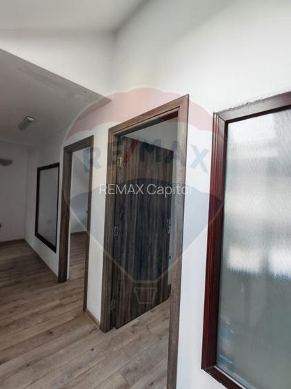 Apartament cu 4 camere de vânzare in zona centrala - 13