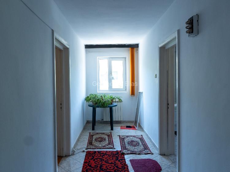 Casă spațioasă S+P+1E – 5 camere – 278 mp – Sector 4 - 8