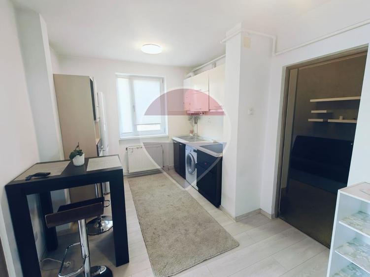 Apartament de inchiriat cu 3 camere in zona Mag Maramuresul