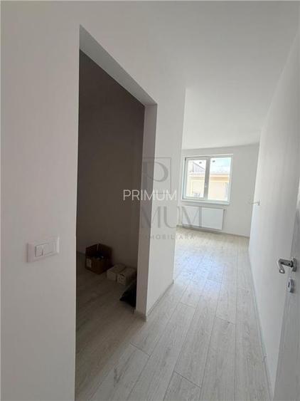 CASA INSIRUITA  ( PE COLT ) - ZONA DE TOP - DORMITOR CU DRESSING - 6