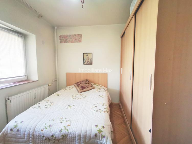 Vanzare 4 cam modern,complet renovat 100 mp, boxa si parcare ADP zona Parlament - 14