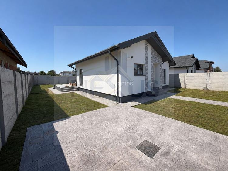 Comuna Berceni - Casa individuala | 4 camere - Teren 420 mp - Terasa - 4