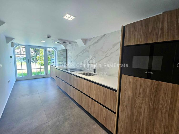 Cladire de Birouri - Zona Centrala - Terase / Locuri de Parcare - 76