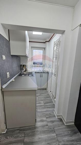 Apartament cu 1 camere de închiriat în zona 1 Mai - 2