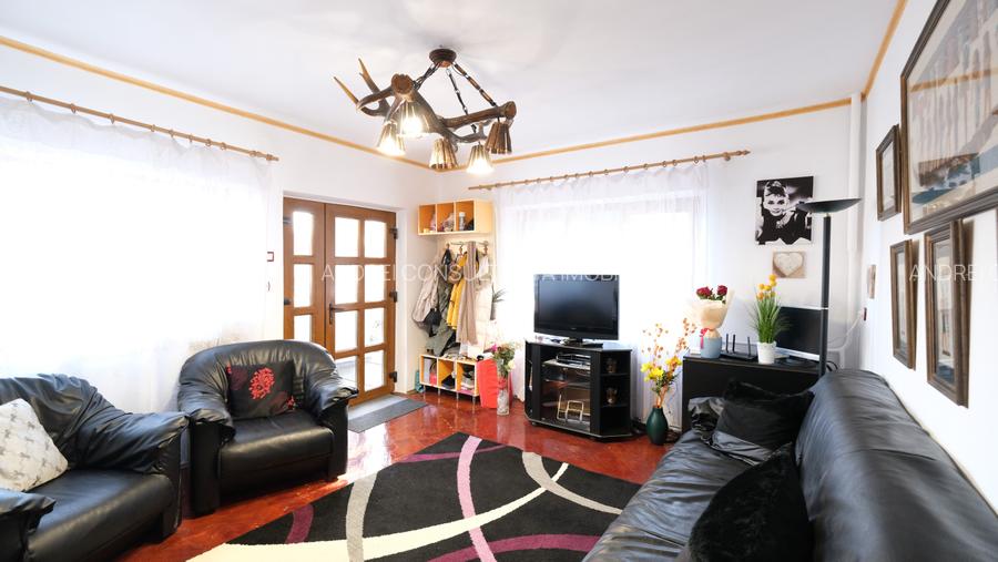 Vanzare casa D+P+1+pod si 519 mp teren in Piatra Neamt compusa din 2 apartamente - 11