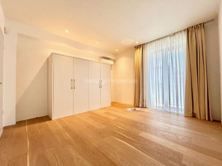 Villa with modern architecture, heated pool, 1000sqm yard, Iancu Nicolae area - 15