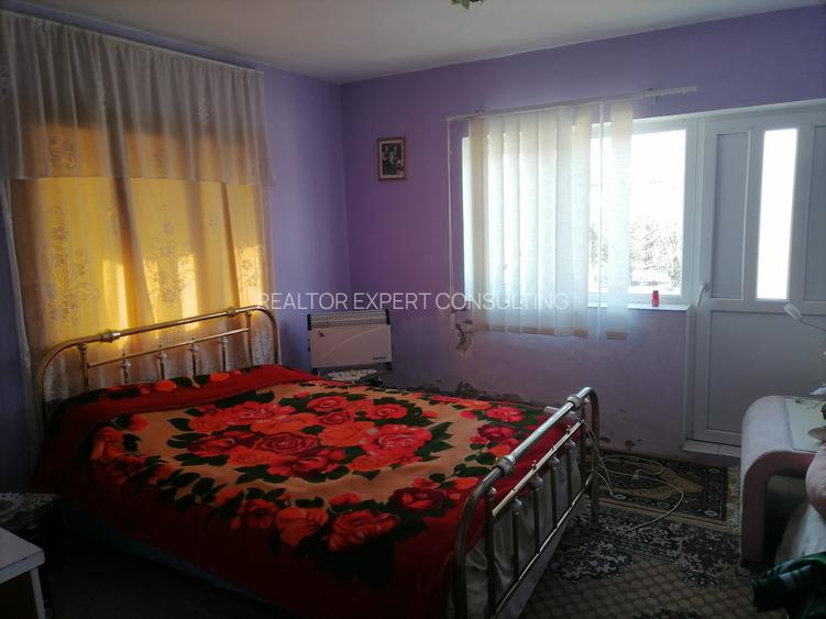 Vila S+P+1, cu teren mare, situata central in Eforie Sud, ideal pensiune. - 11