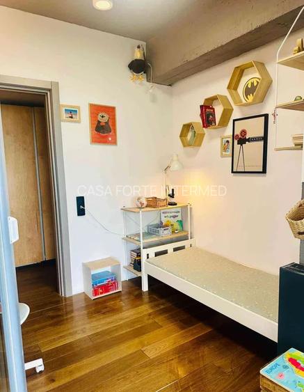Apartament 4 camere, cu terasa si vedere la lac - zona hotel Vega 340000 euro - 10