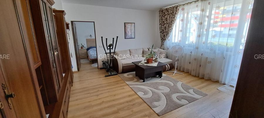 Apartament de vanzare, 55mp, terasa de 8mp, parcare, zona Regal - 2