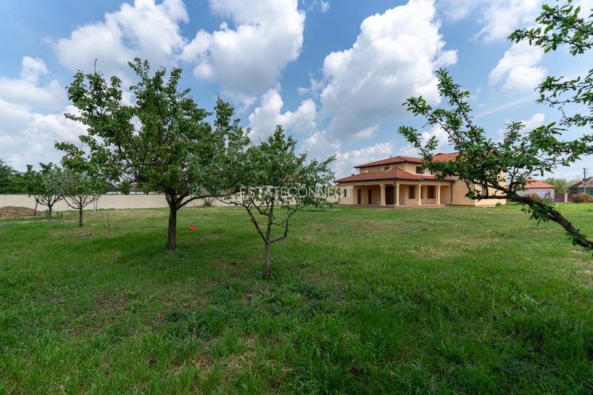 Casa cu etaj si teren generos 2.841 mp - Gai - 7
