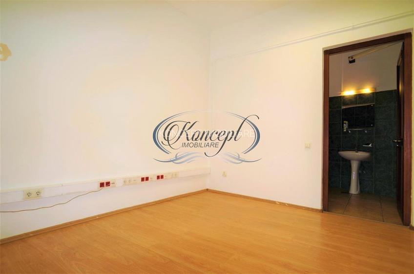 Vila interbelica in Piata Muzeului - 10