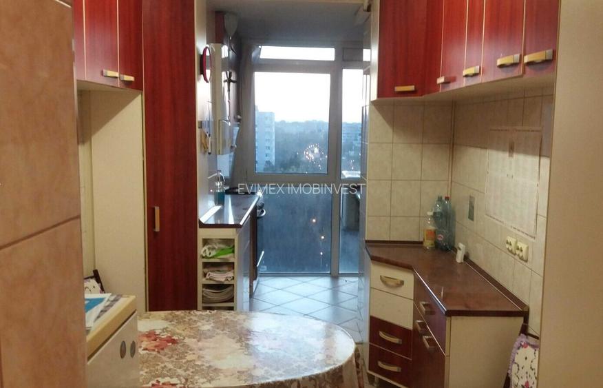 Titan vanzare ap. 3 camere centrala proprie - 2