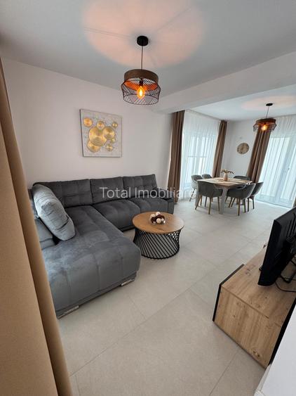 CASA INDIVIDUALA CUPLATA MOBILATA SI UTILATA STR. PALTINIS 52 - 16