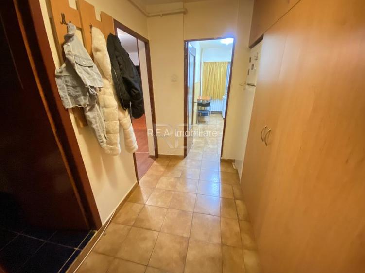 Garsoniera-Decomandata-Trafic Greu - 5