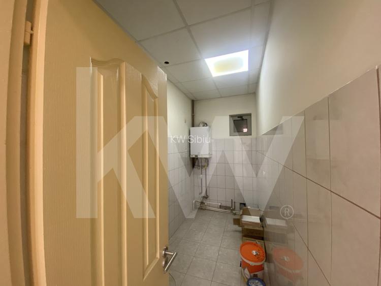 Spatiu comercial 2 camere in zona Turnisor Sibiu 132mpu stradal 6 locuri parcare - 7