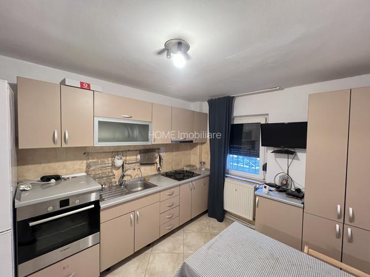 Apartament 3 camere, decomandate, Nord - 2
