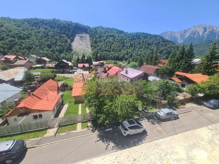 Pensiune de vanzare in Azuga - 57