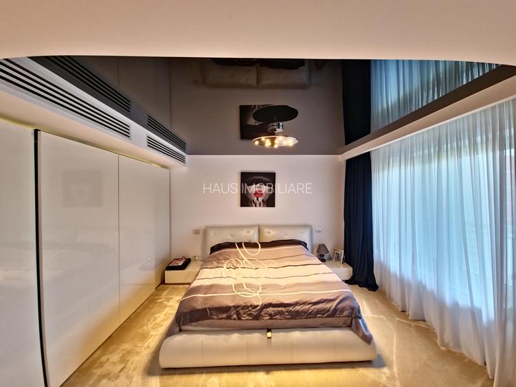 Vila deosebita  la un pas de mare mobilata si utilata - 33