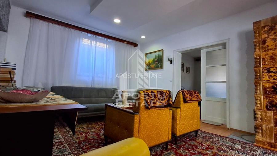 Casa de vanzare in Ineu formata din 2 cladiri - 16