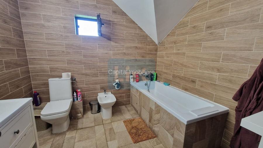 Casă spațioasă cu 4 camere plus teren 5 ari, Baia Mare - 13