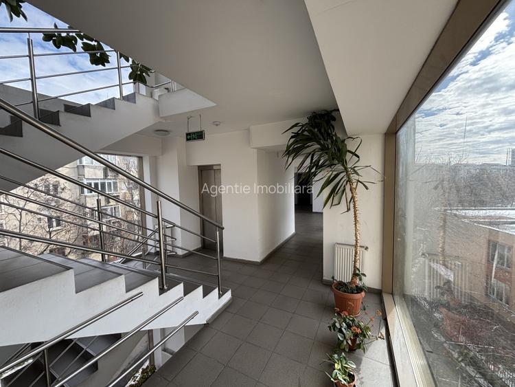 2 Camere la 200m de  Mall Vitan - Bloc 2008  - 12