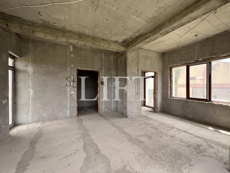 Pret Redus - Casa/Pensiune, teren 2300mp, Bran - Sohodol  - 18