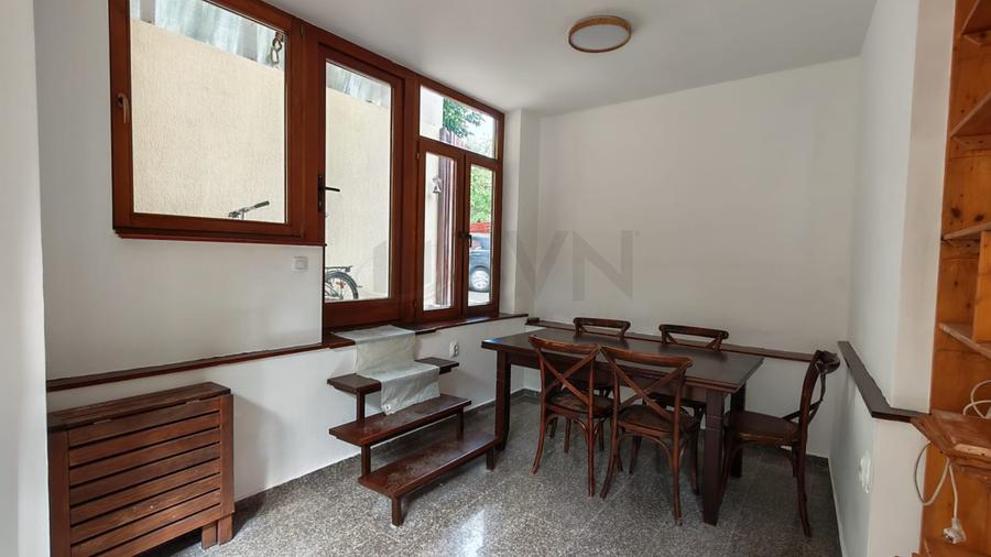 REA1028837 Apartament 4 camere - Domenii - Vila