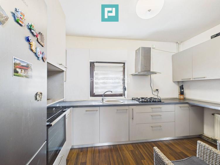 Două locuințe individuale pe 512 mp –  in GIROC - 8