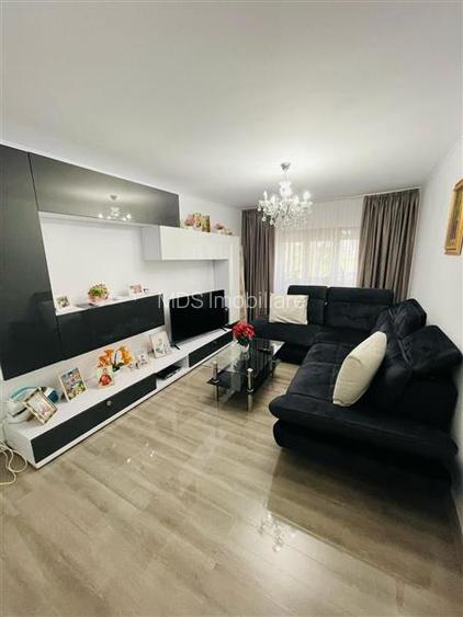 Mobilat si utilat modern cu 2 bai bloc anvelopat - 4