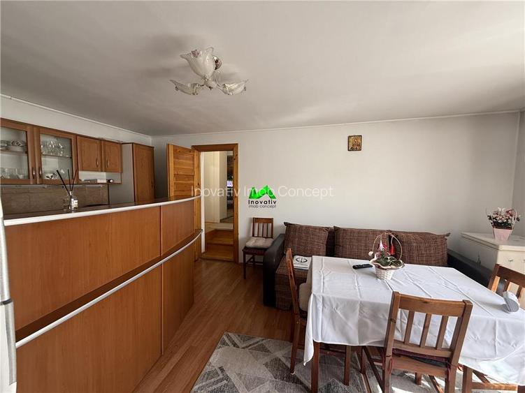 Apartament la casa de vanzare 3 camere Sibiu Rennes - 2
