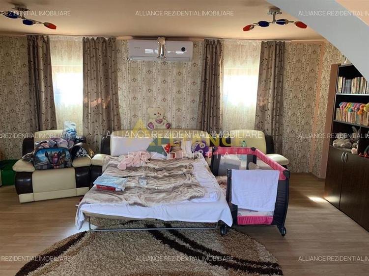 Casa superba la poalele muntilor - 9